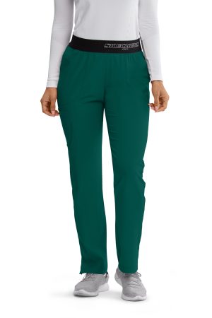 Women's Elastic Waist Cargo Scrub Pants in Hunter Green