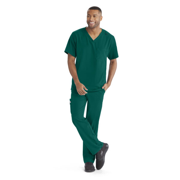 Men's V-Neck Cargo Pocket Scrub Top in Hunter Green