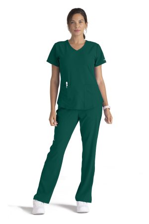Women's Modern Fit V-Neck Scrub Top in Hunter Green